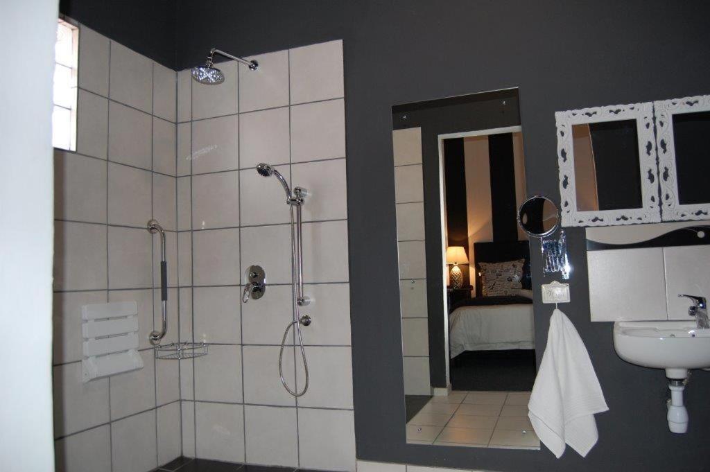 7 Cities Guesthouse Cradock Dış mekan fotoğraf